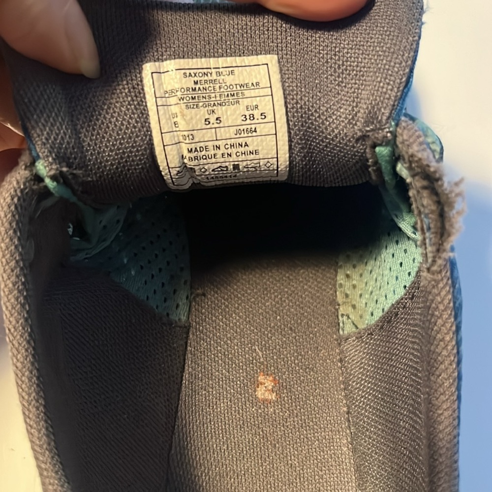 Merrell sneakers. - Picture 4 of 5